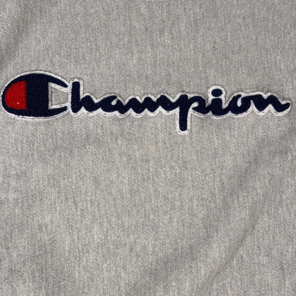 Champion VTG Reverse Weave Sweatshirt Mens Small Gray Logo Pullover Crewneck